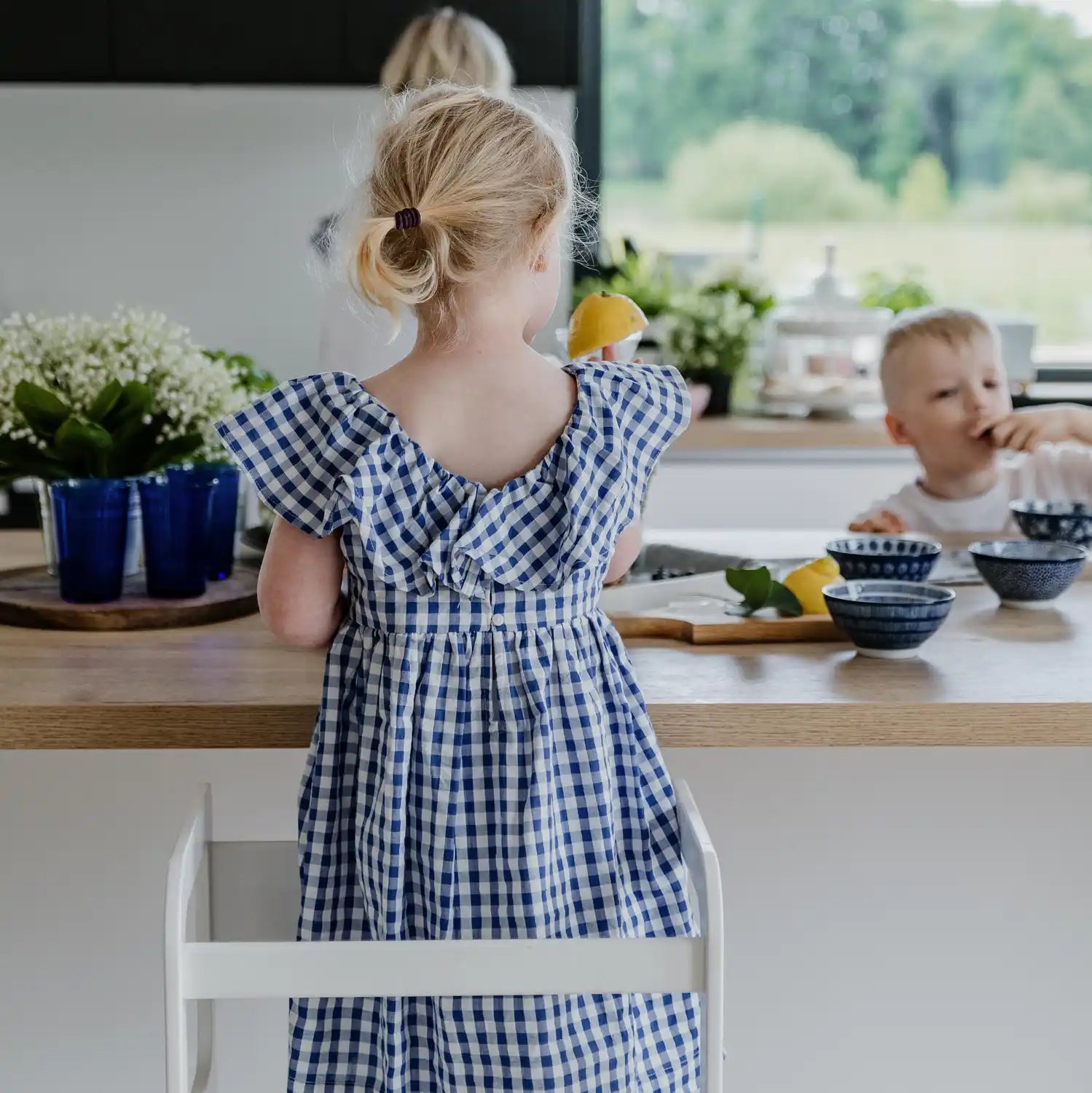 Kjøkkentårn 2-i-1 bord og stol - bilde 10 - KUL KID
