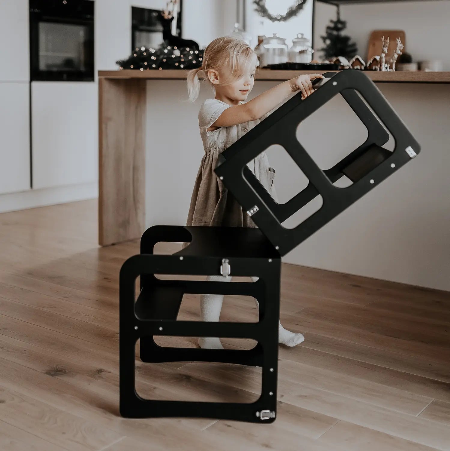 Kjøkkentårn 2-i-1 bord og stol - bilde 20 - KUL KID