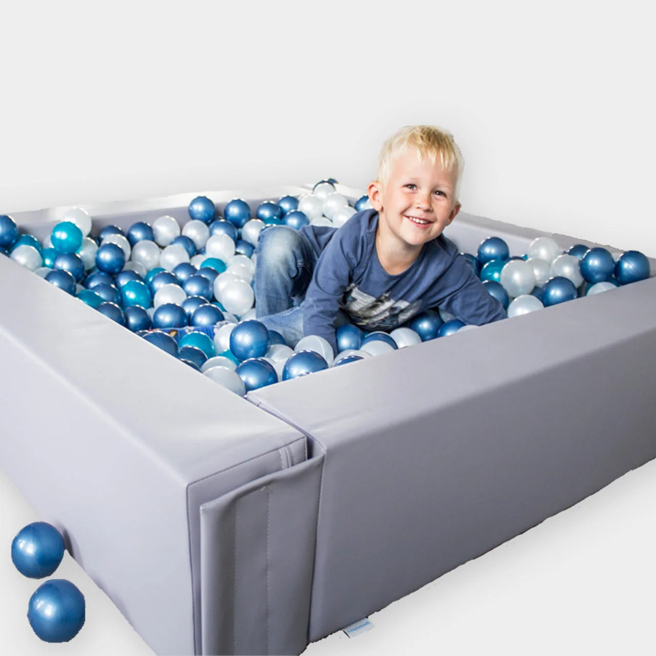 Ballbasseng i skum - Ballpit, detaljbilde fra Kul Kid